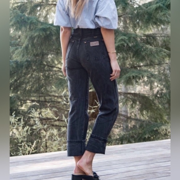 Wrangler Denim - Wrangler Straight Leg Jeans in Washed Black
